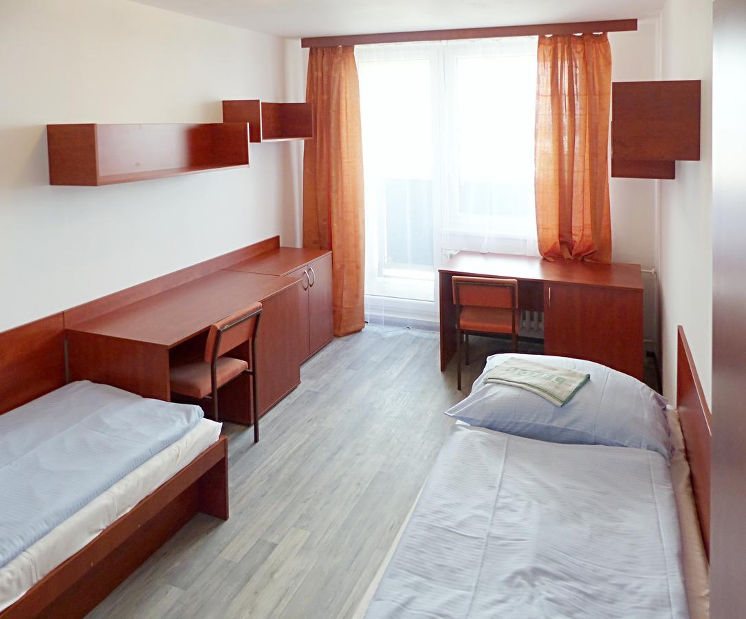 Eislerova Kolej Jarov Hostel Prague Exterior photo
